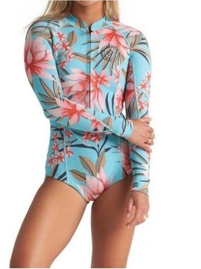 Billabong Salty Dayz Long-Sleeve
Spring Wetsuit - Women's Sz 2